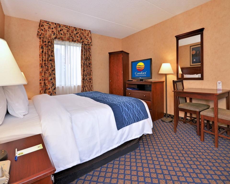 Quality Inn & Suites Coldwater Near I-69 Exterior photo