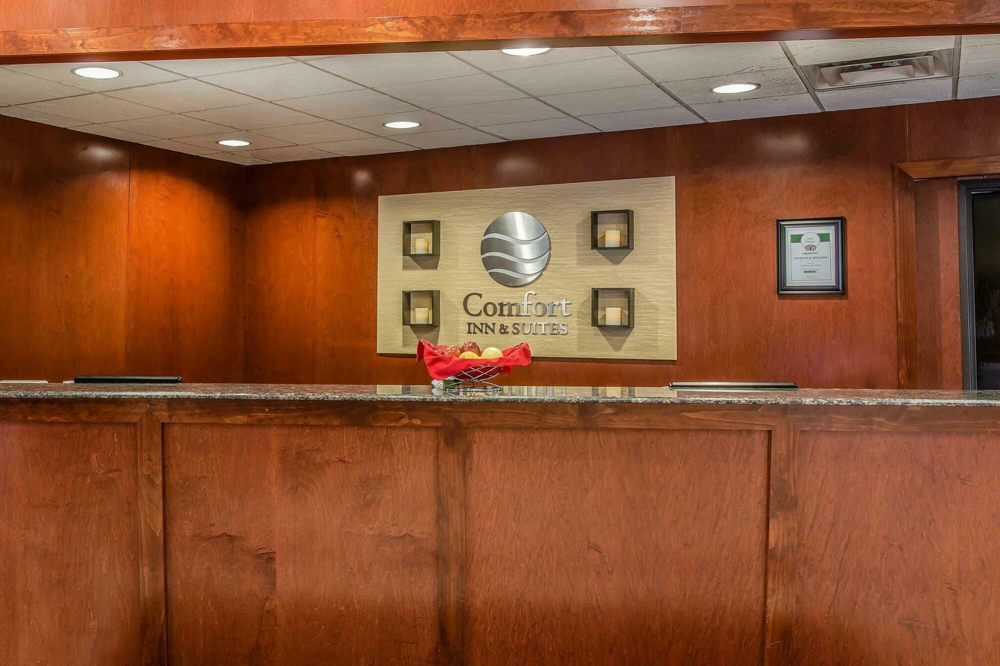 Quality Inn & Suites Coldwater Near I-69 Exterior photo