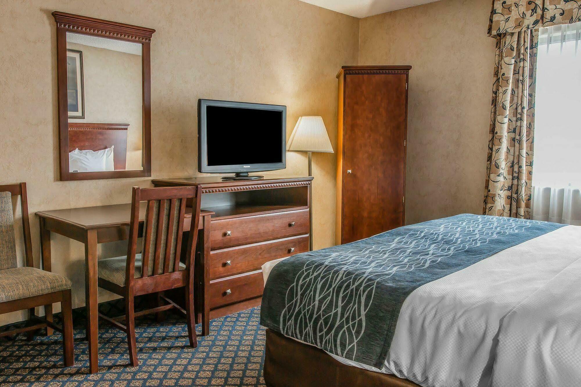 Quality Inn & Suites Coldwater Near I-69 Exterior photo
